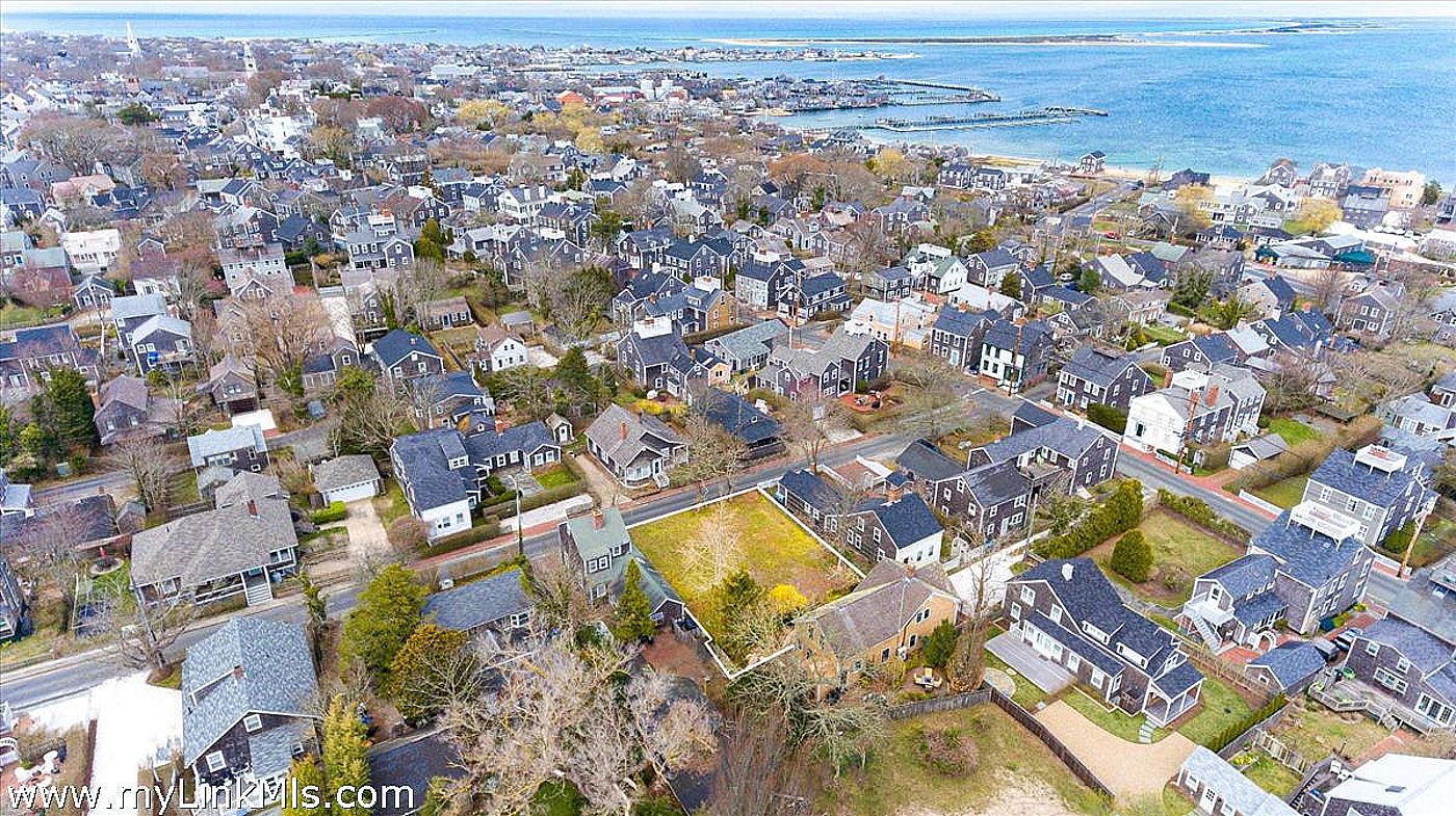 10 York Street Nantucket MA