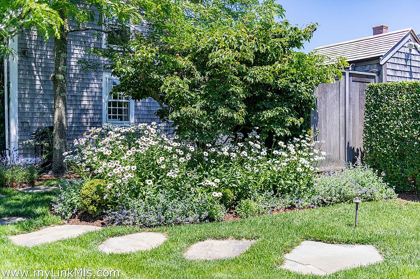 64 Hulbert Avenue Nantucket MA