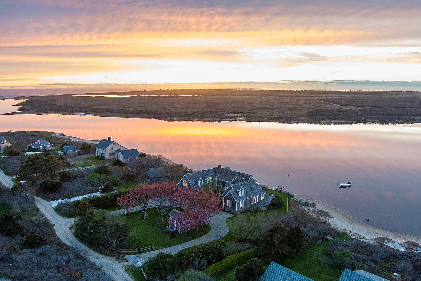 16 Tautemo Way Nantucket MA