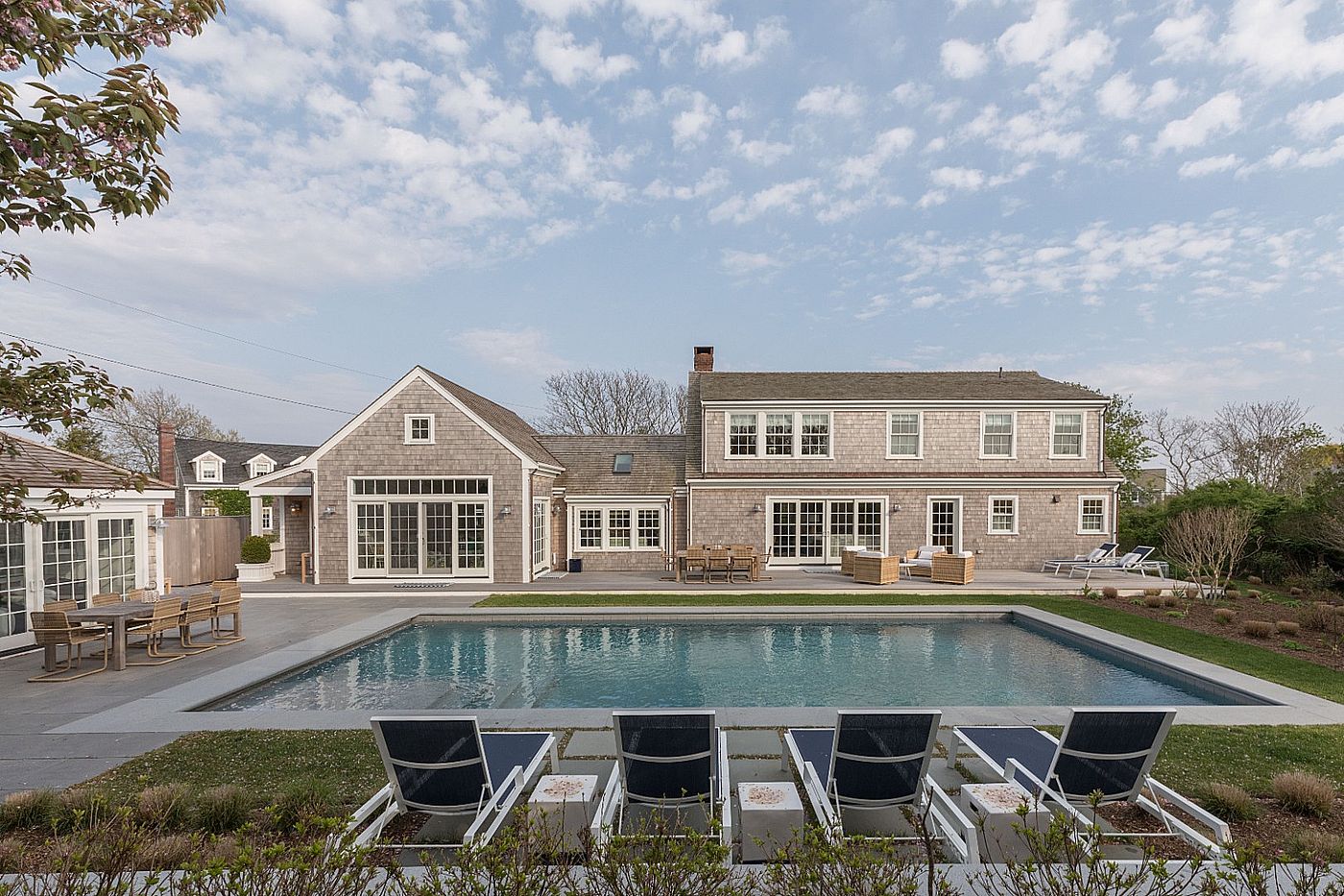 81 Cliff Road Nantucket MA