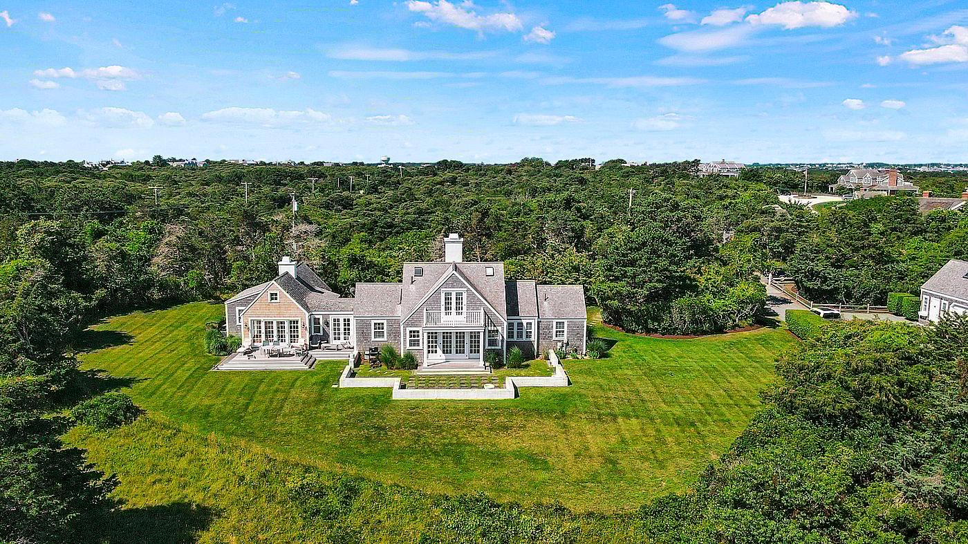 68 Shawkemo Road Nantucket MA
