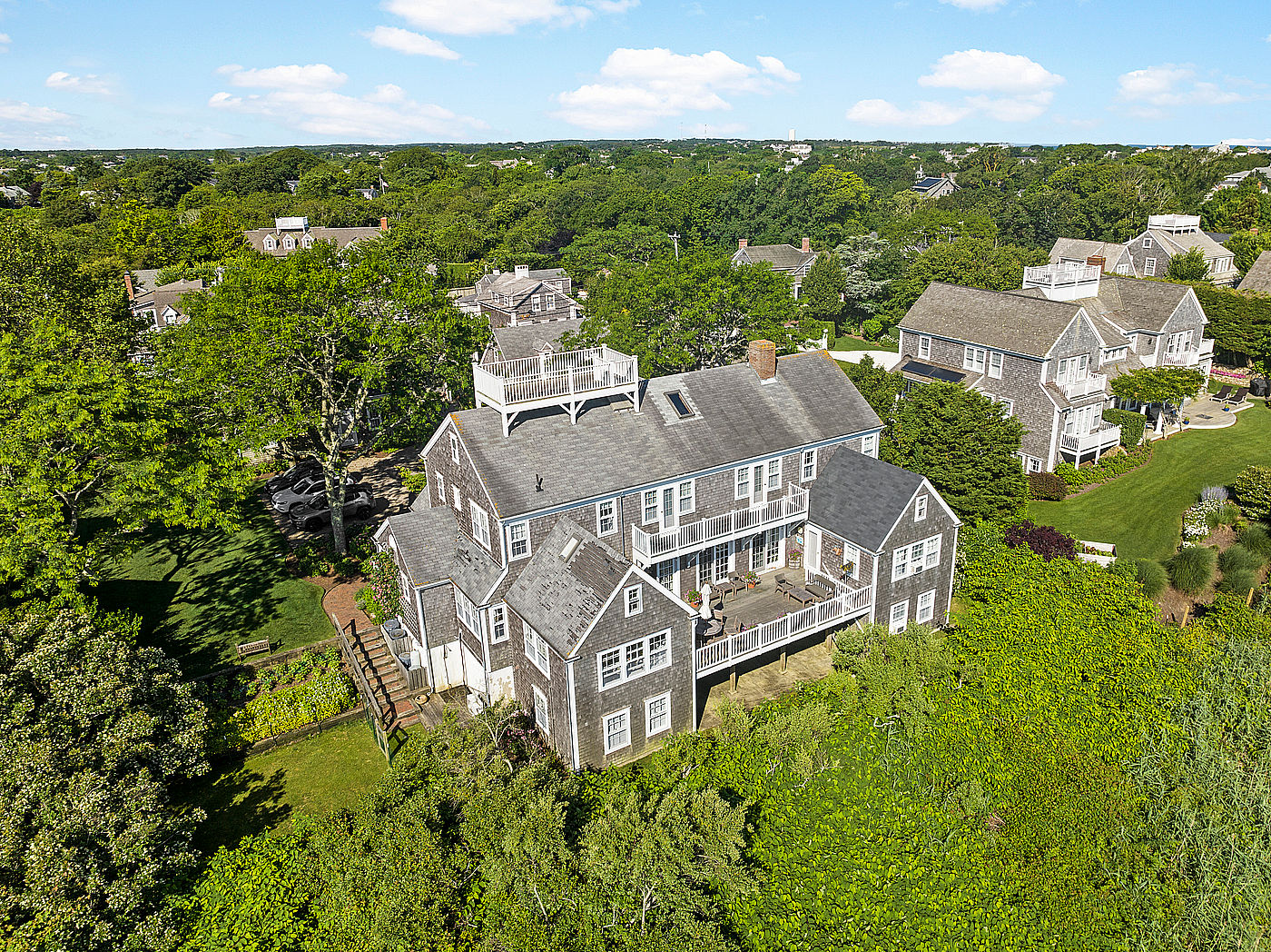 33 Cliff Road Nantucket MA