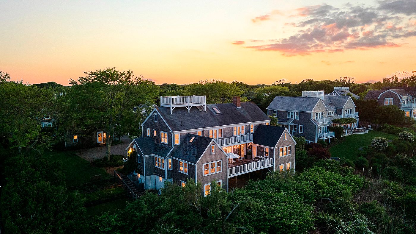 33 Cliff Road Nantucket MA