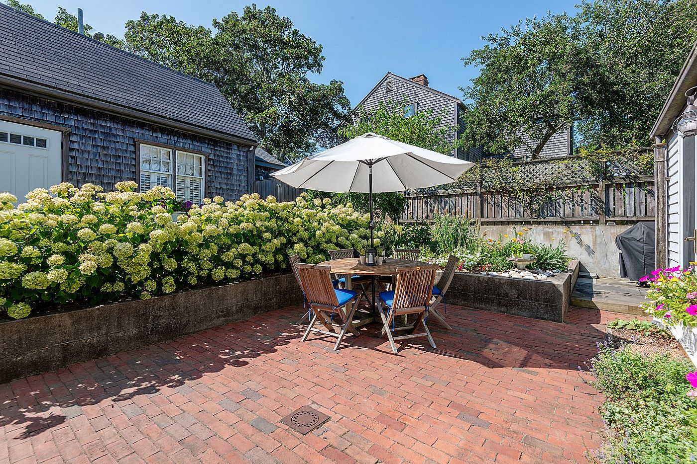 6 West York Lane Nantucket MA