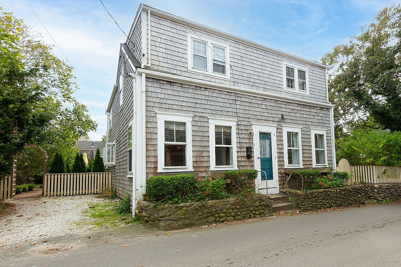 6 West Dover Street Nantucket MA