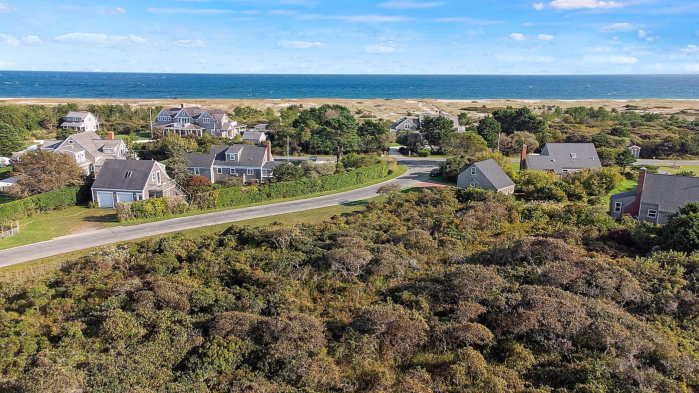 8 Cannonbury Lane Nantucket MA