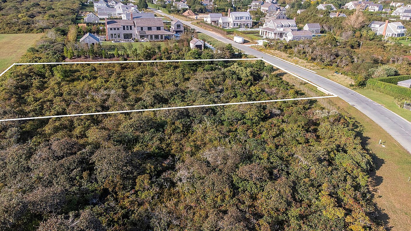 8 Cannonbury Lane Nantucket MA
