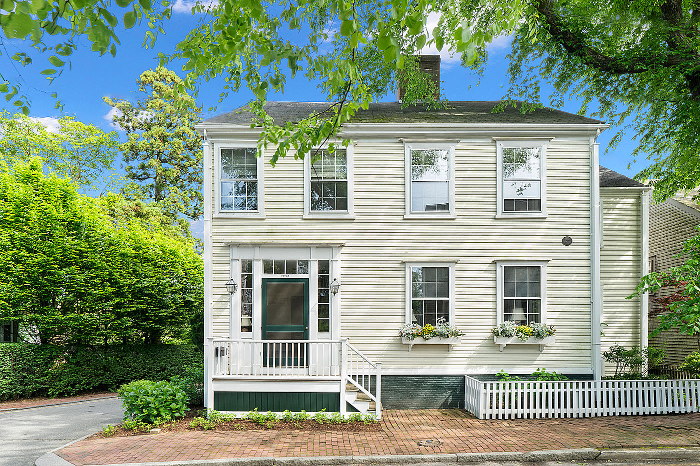 10 Milk Street Nantucket MA