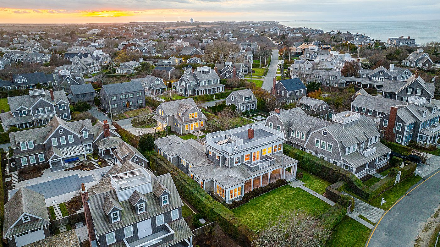 14 Lincoln Avenue Nantucket MA