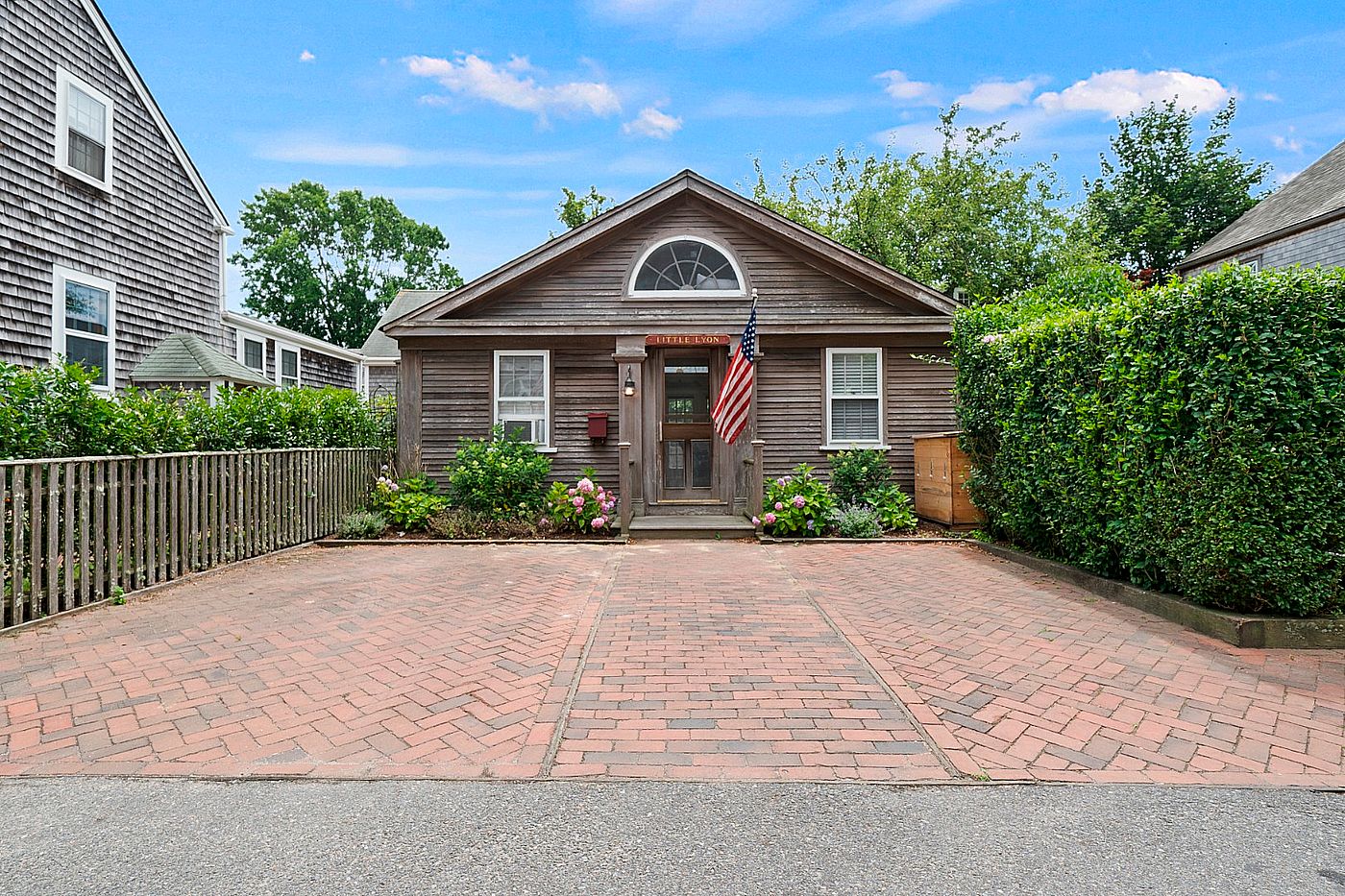 8B Lyon Street Nantucket MA