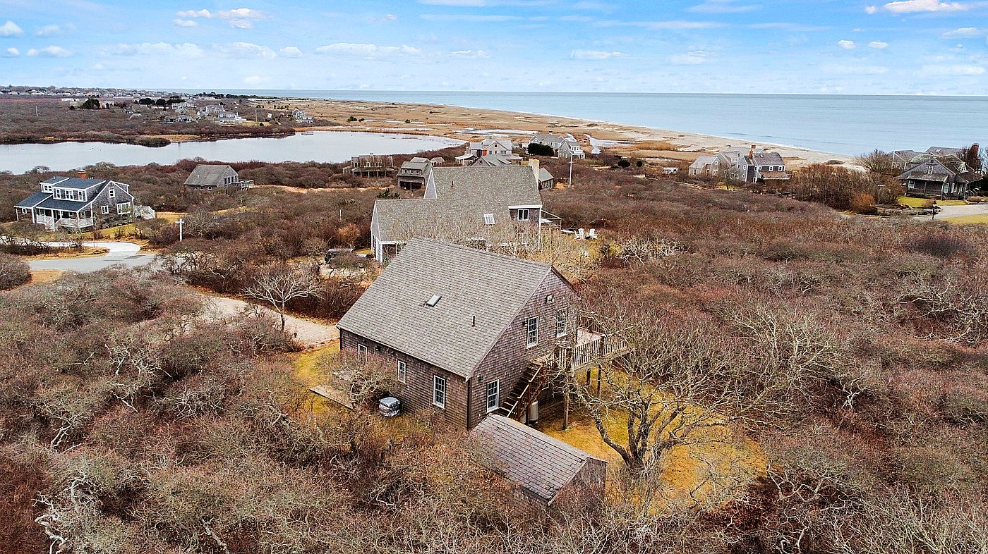 9 Sandsbury Road Nantucket MA