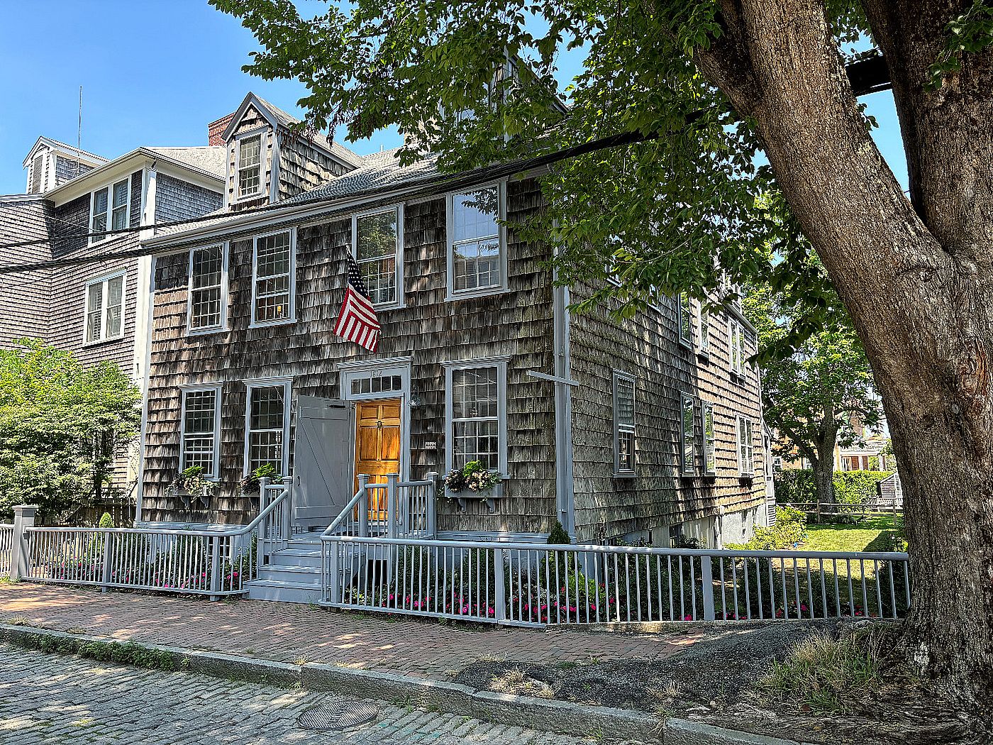 17 North Water Street Nantucket MA