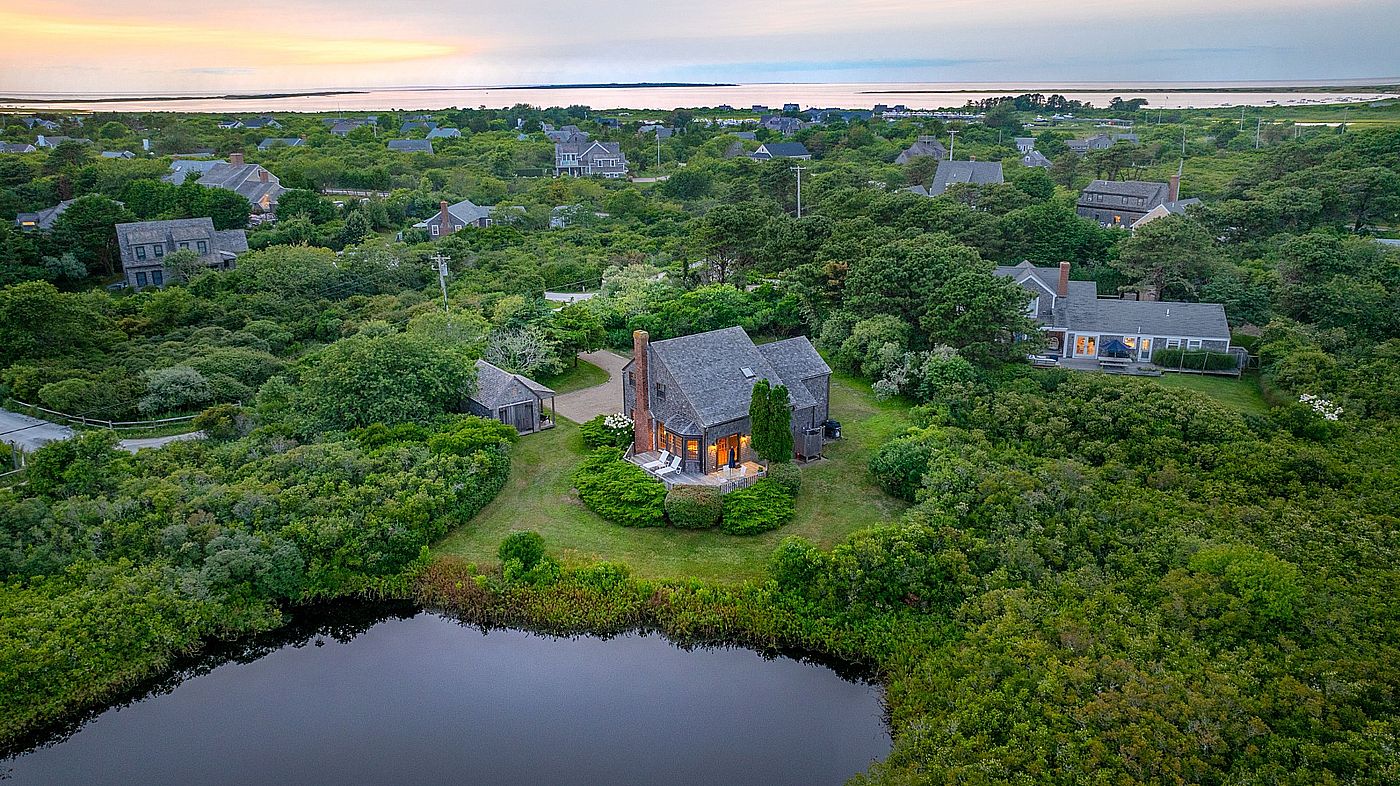 6 South Cambridge Street Nantucket MA
