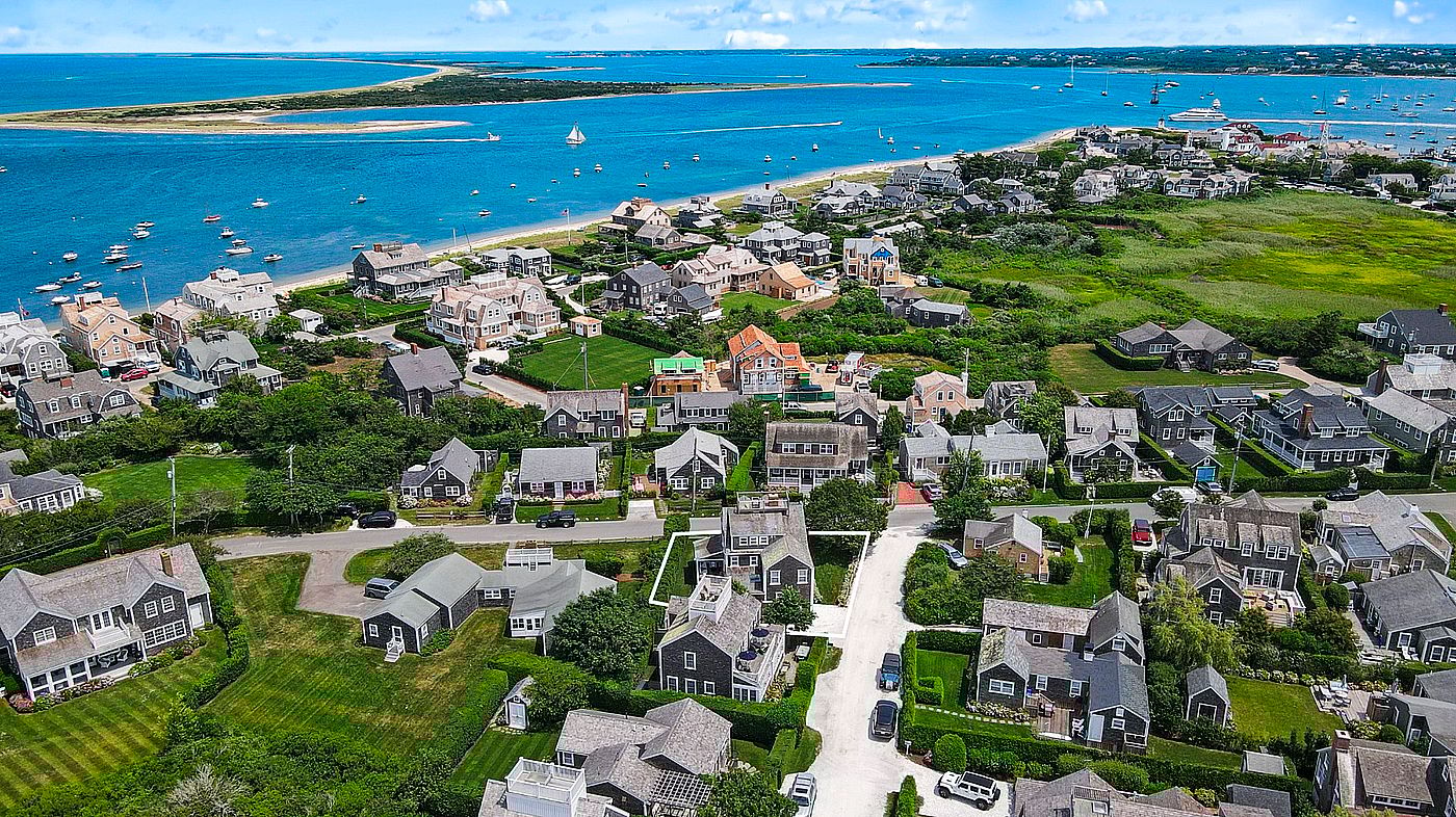 24 Walsh Street Nantucket MA