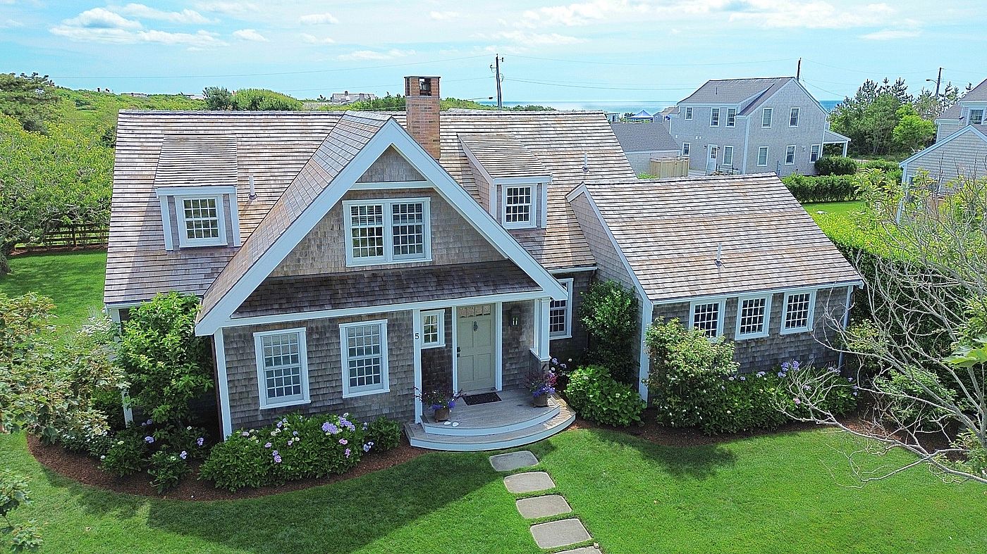 5 Canonicus Street Nantucket MA