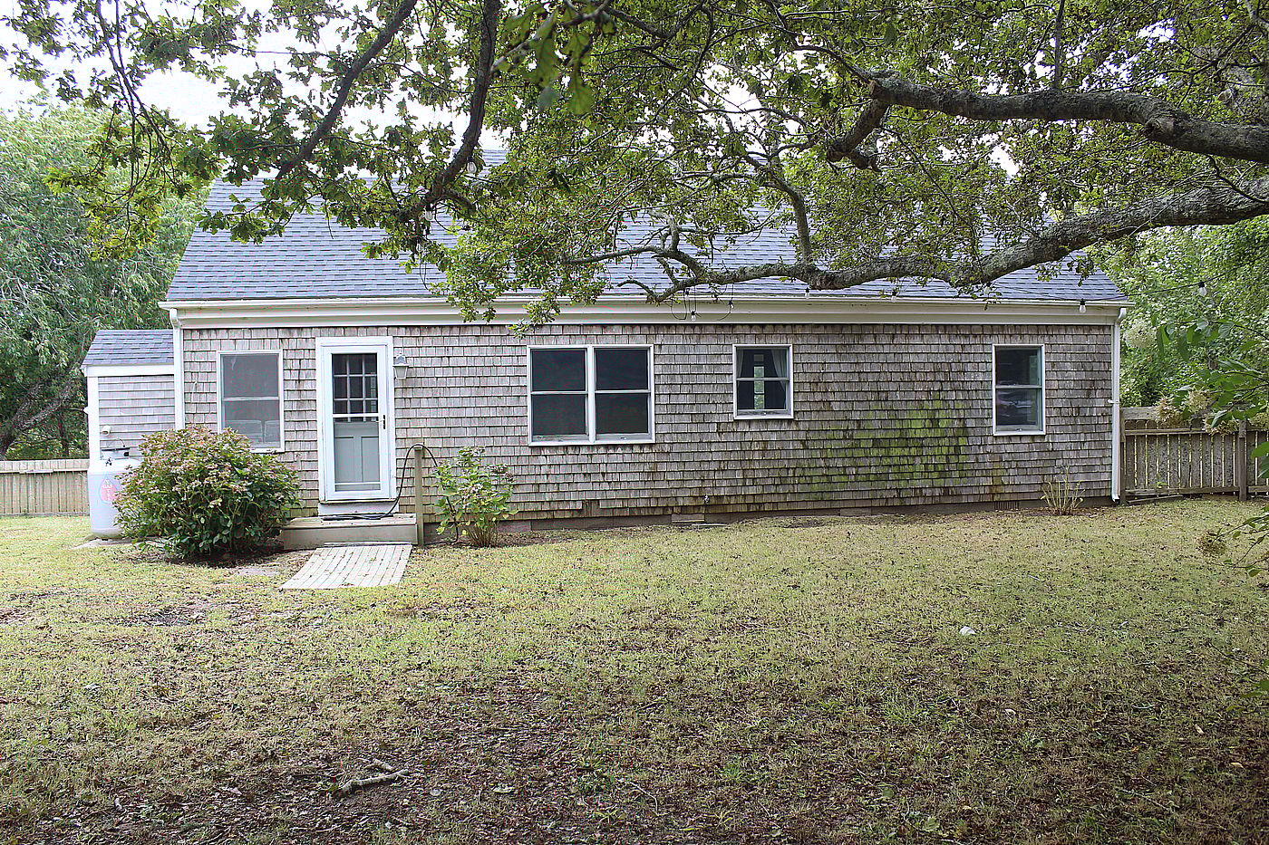 12 Oak Hollow Lane Nantucket MA