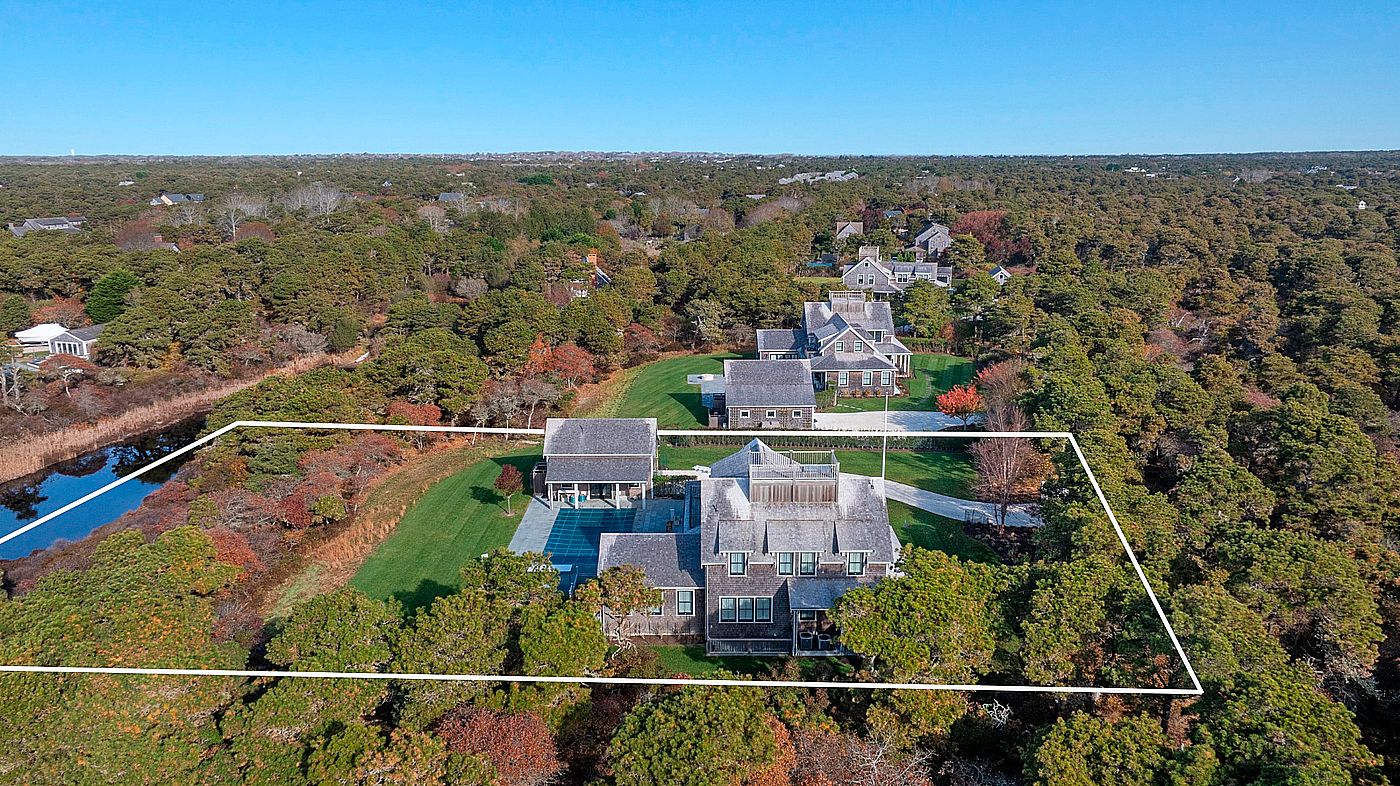 2A Morgan Square Nantucket MA