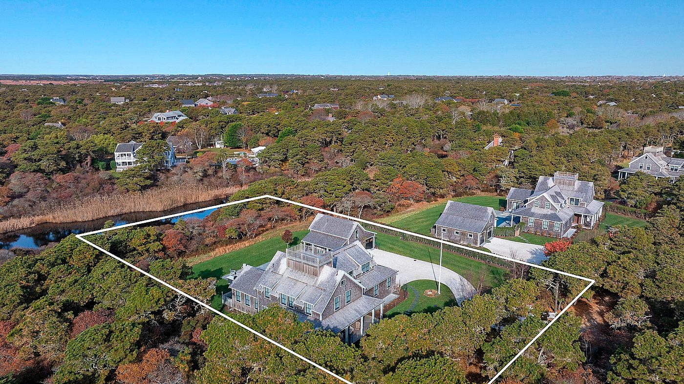 2A Morgan Square Nantucket MA