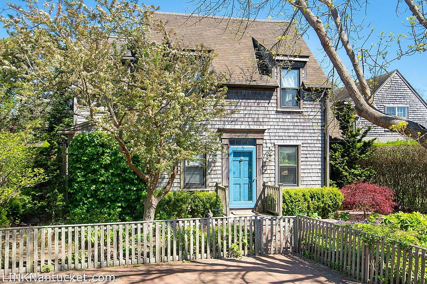 9 Goldfinch Drive Nantucket MA