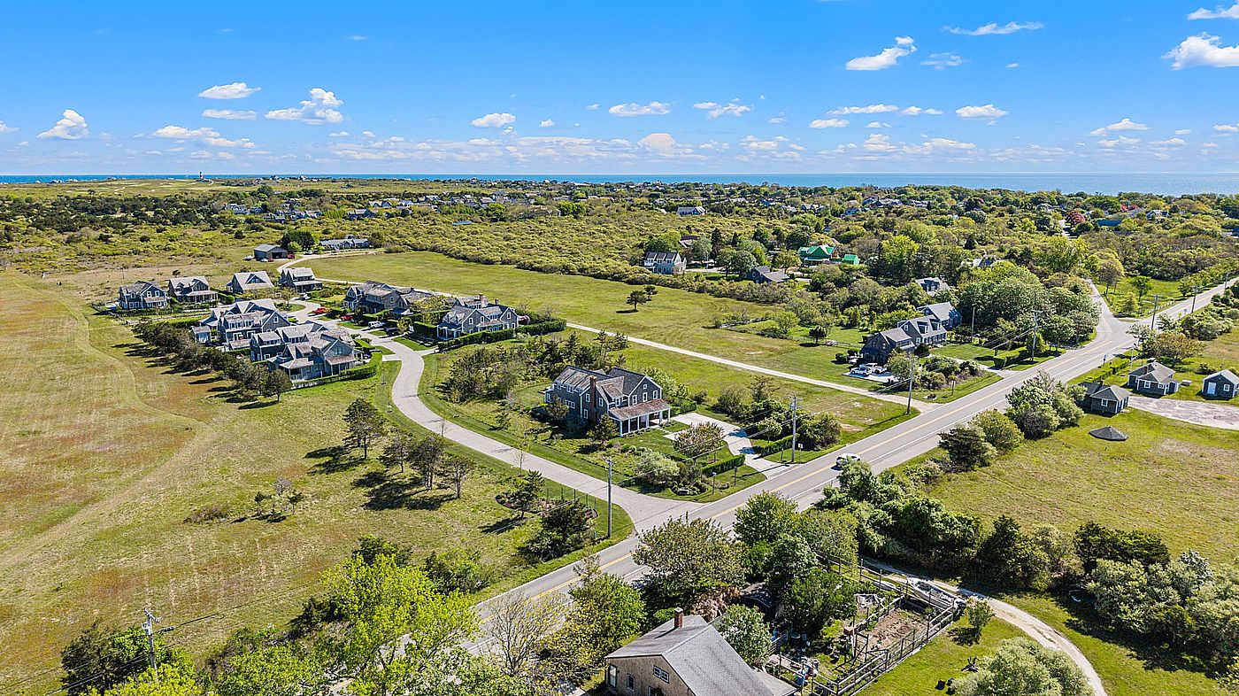 318 Milestone Road Nantucket MA