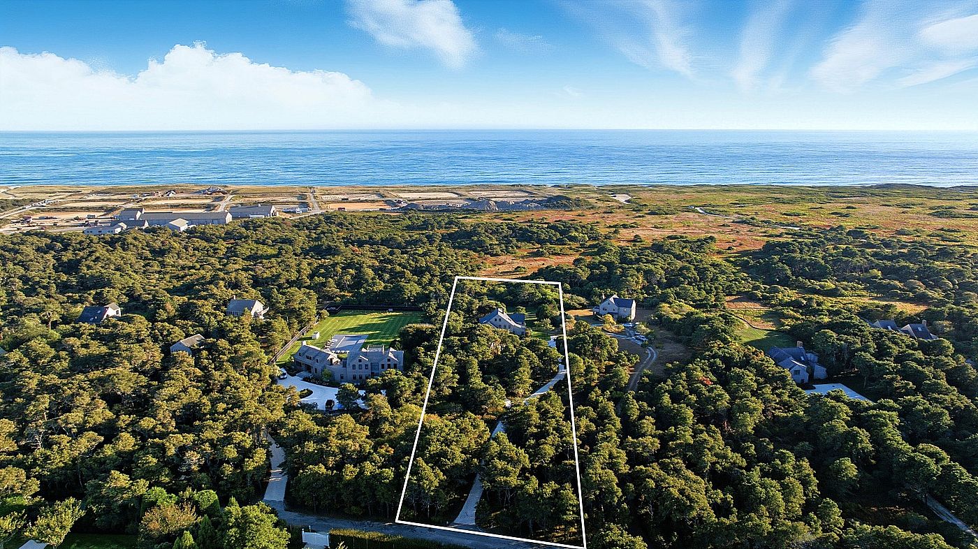17 Pond View Drive Nantucket MA