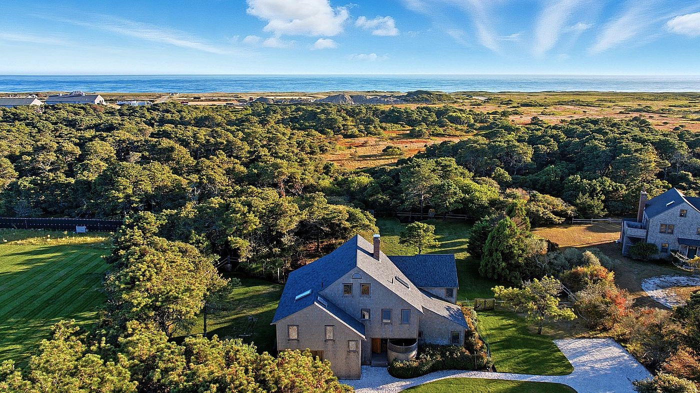 17 Pond View Drive Nantucket MA