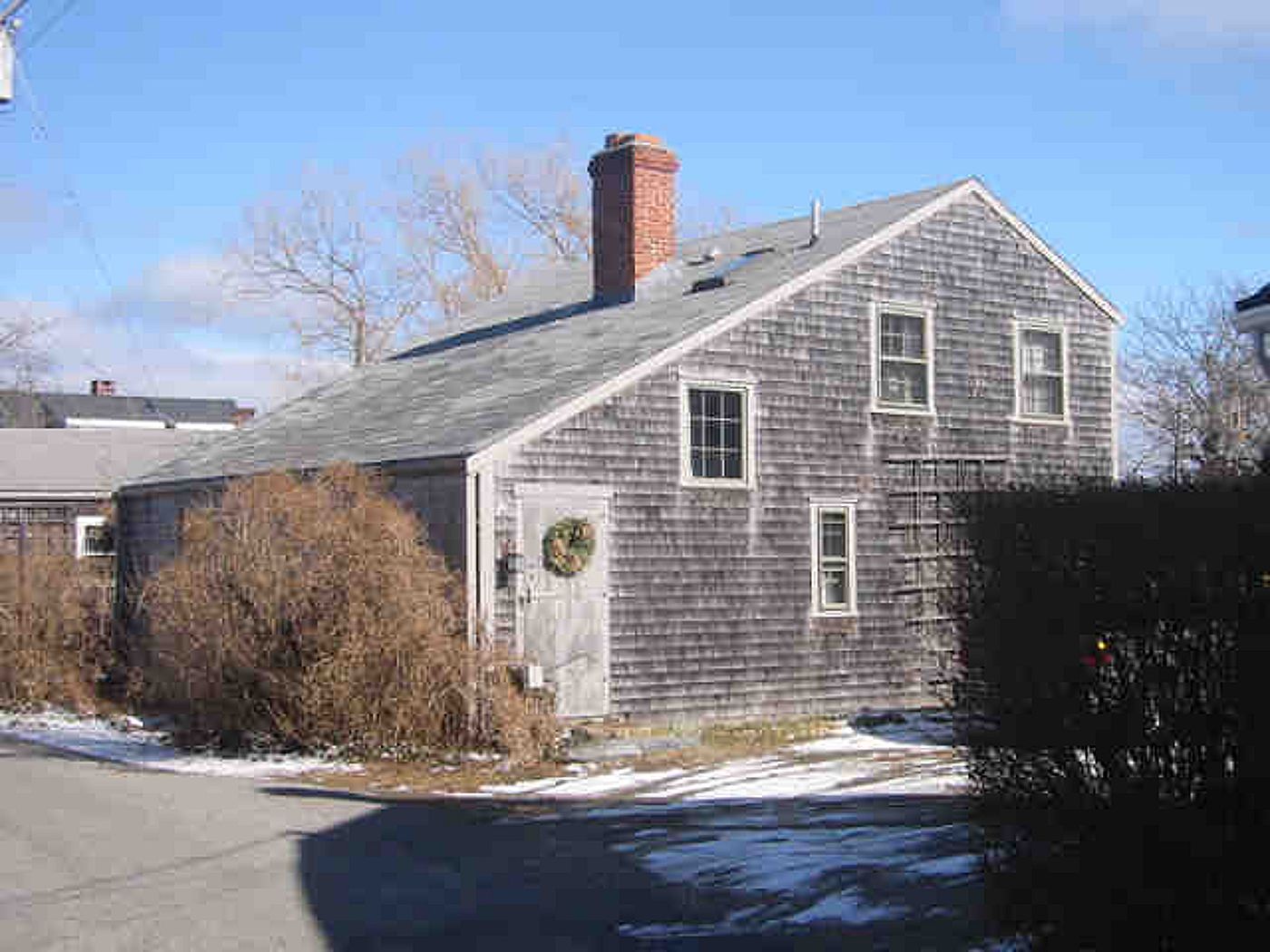 10 Coffin Street, 27 & 25R Washington Street Nantucket MA