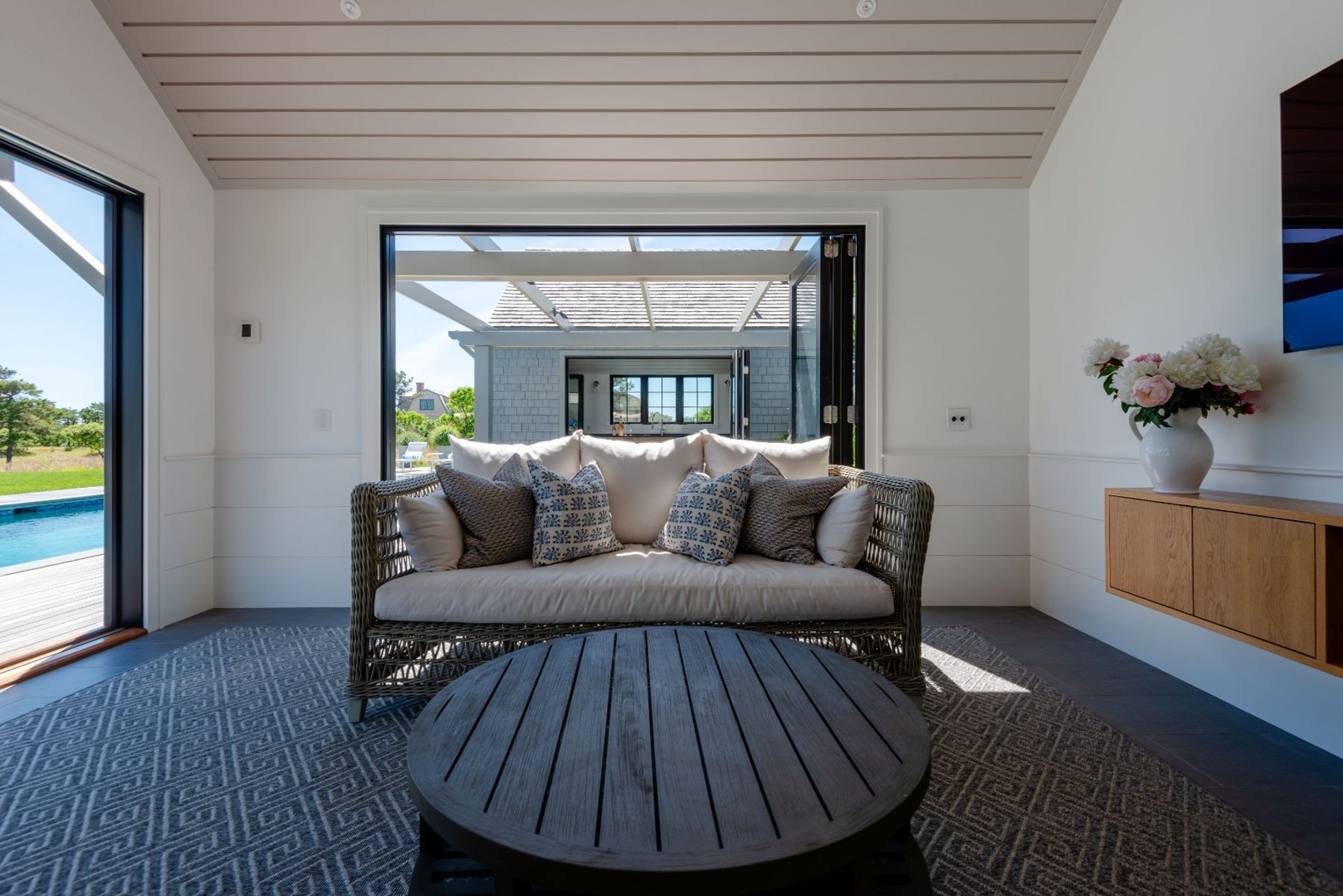 36 Warrens Landing Road