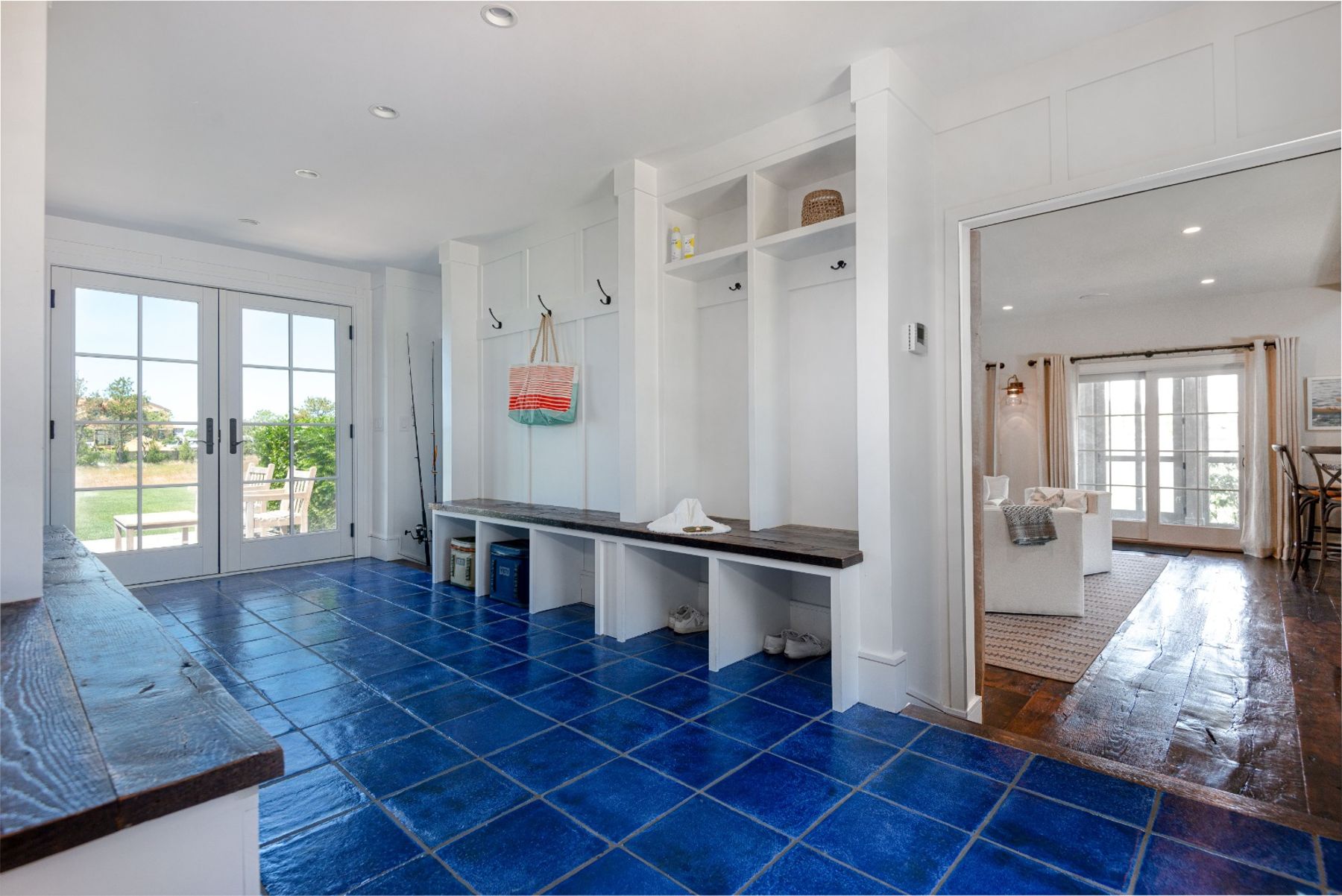 36 Warrens Landing Road