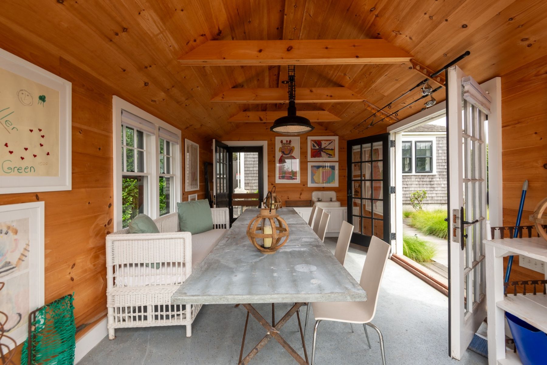 17 Massachusetts Avenue