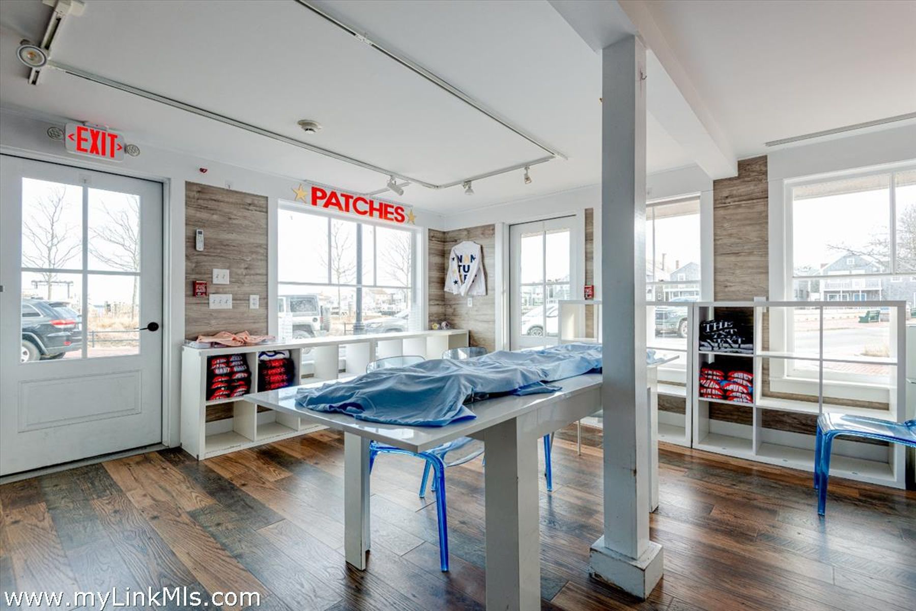 26 Easy Street Unit 2