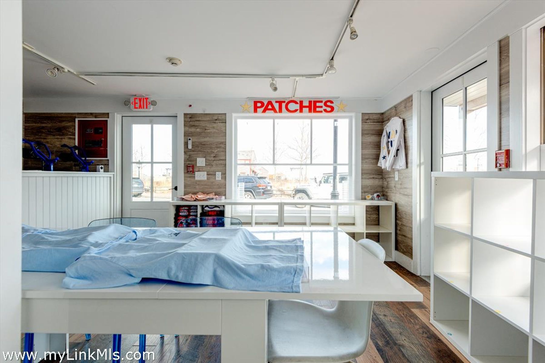 26 Easy Street Unit 2