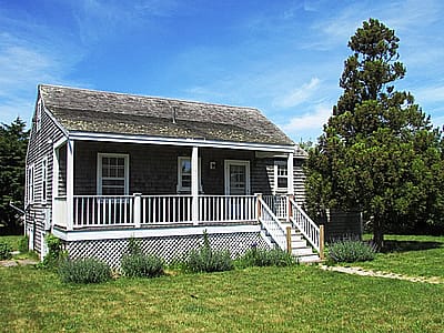 10 Sconset Avenue
