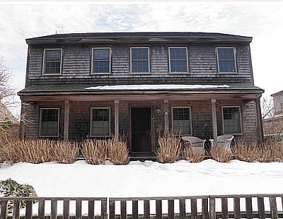 8A Folger Avenue