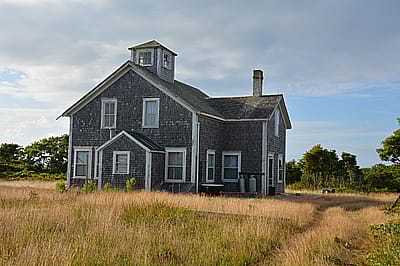 8 Tuckernuck Road