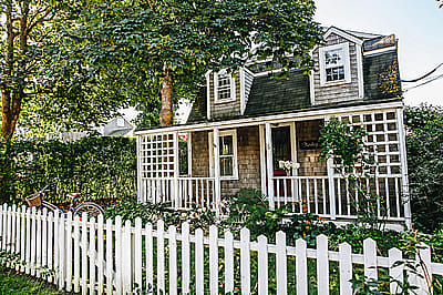 6 Magnolia Avenue