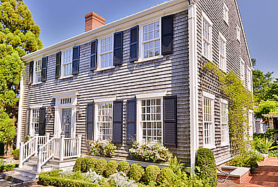 18 Mill Street