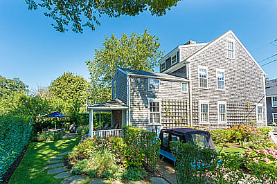 17 Pine Street