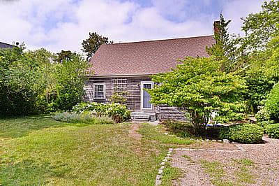 5 Dennis Drive