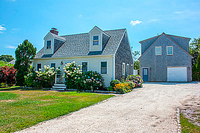 16 Maclean Lane