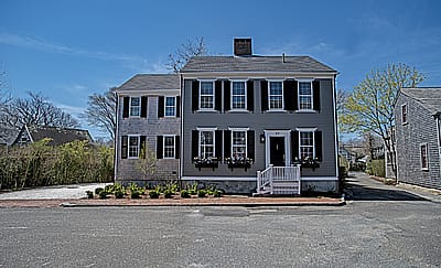 37 Pine Street