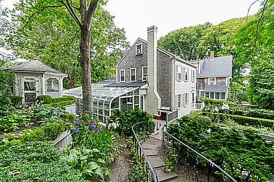 33 Pleasant Street