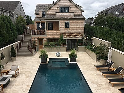 2 Winn Street
