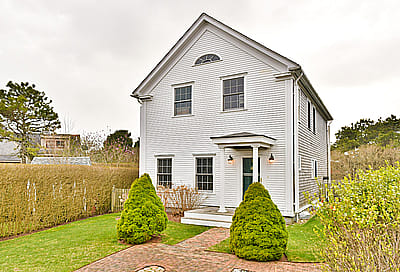 2 Dovekie Court