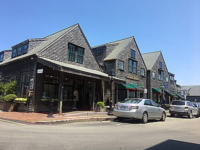 12 Oak Street