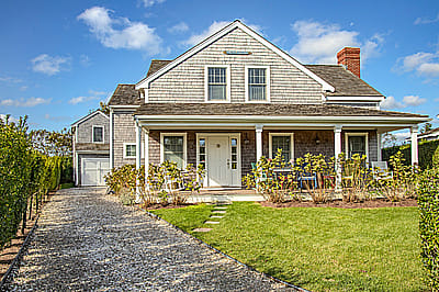 11 Aurora Way