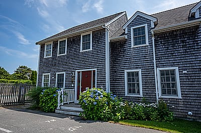 7B Park Circle