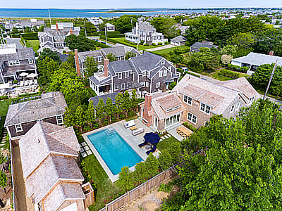 8 Highland Avenue