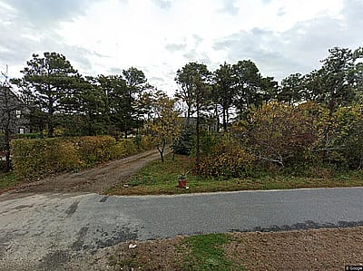 34 Fairgrounds Road