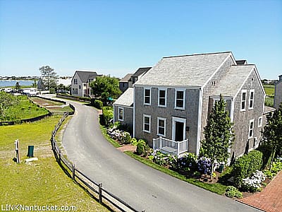 3 Mariner Way